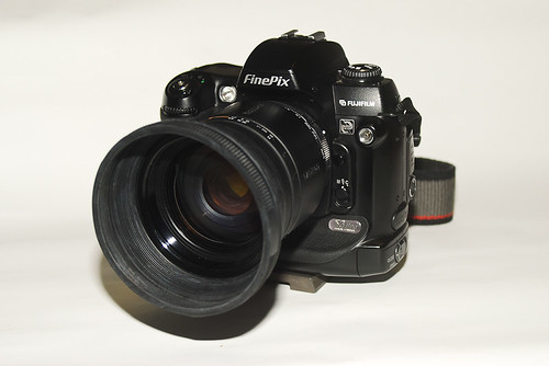 laat staan vragenlijst Meestal Fujifilm FinePix S3 Pro - Camera-wiki.org - The free camera encyclopedia