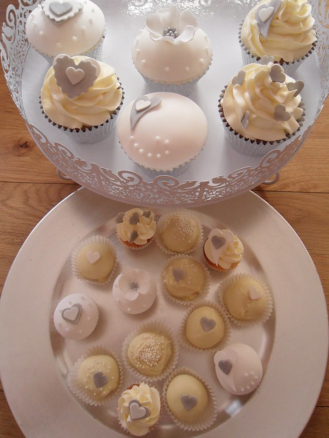 Sample Wedding Cupcakes Silver White with Hearts Flowers Cx