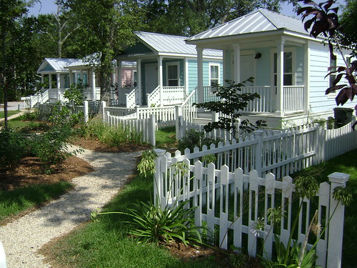 Katrina Cottages (via Seaside Academic Village)
