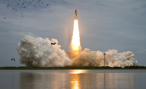 STS-135 Atlantis Launch (201107080015HQ)