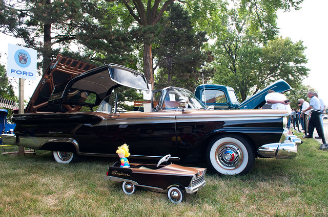 David Harvey's 1959 Ford Galaxie 500 Skyliner retracable hardtop and 
