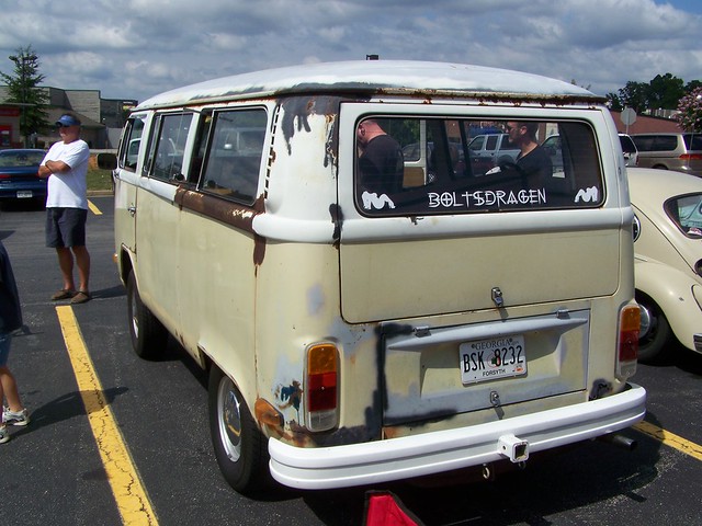 1969 VW BUS SEE AT CAR SHOW IN DAWNSONVILLE GA JULY162011