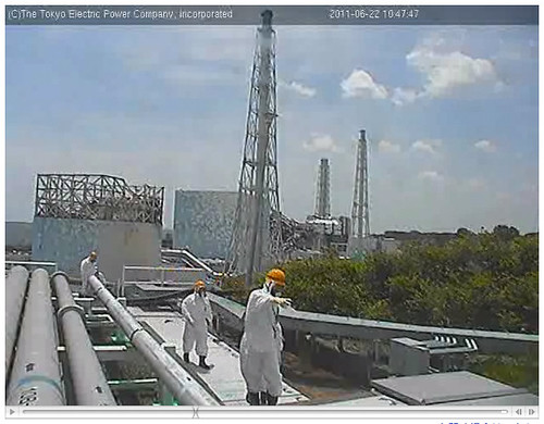 Fukushima live cam by TEPCO: workers VIII by antjeverena