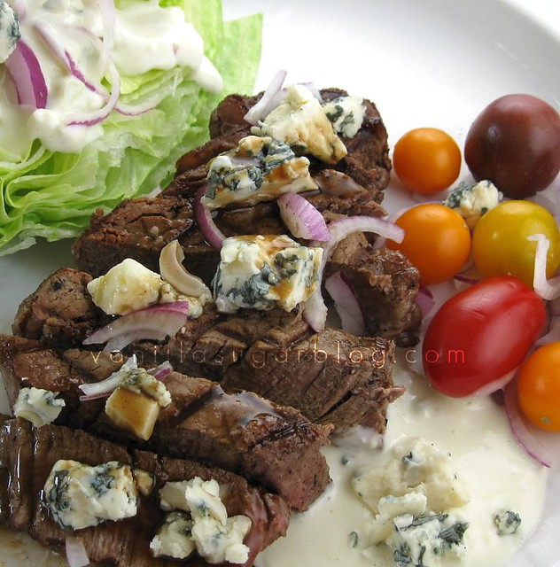 filet mignon salad w/ balsamic-blue cheese dressing