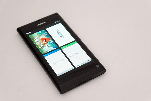 Nokia N9-9