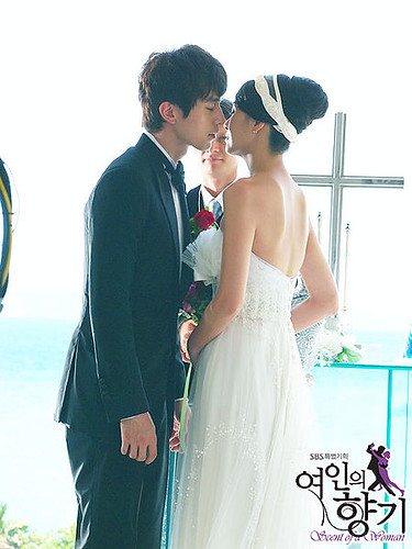 450px-Scent_of_a_Woman_(Korean_Drama)-60