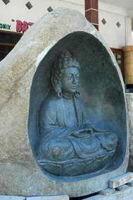 Batu Kali Patung Budha by ezavolturi