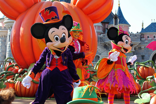 Mickey's Halloween Treat in the Street!