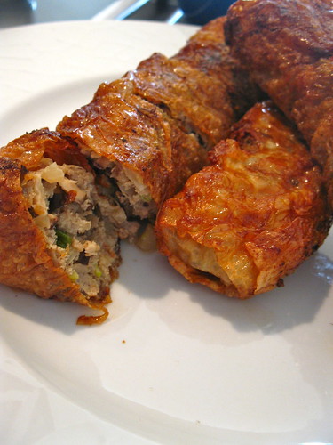 Ngoh Hiang Fried Meat Roll in Beancurd Skin Wuxiang http://singlishswenglish.blogspot.com/