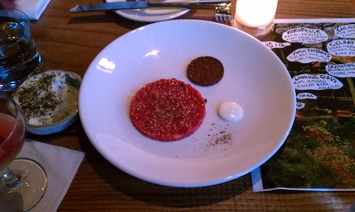 Tartare at Isa with @tarasuan. Fancy & delicious!