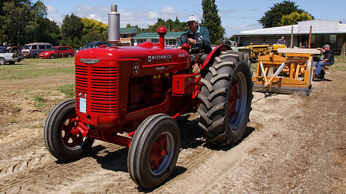 international tractor model f 806 manual