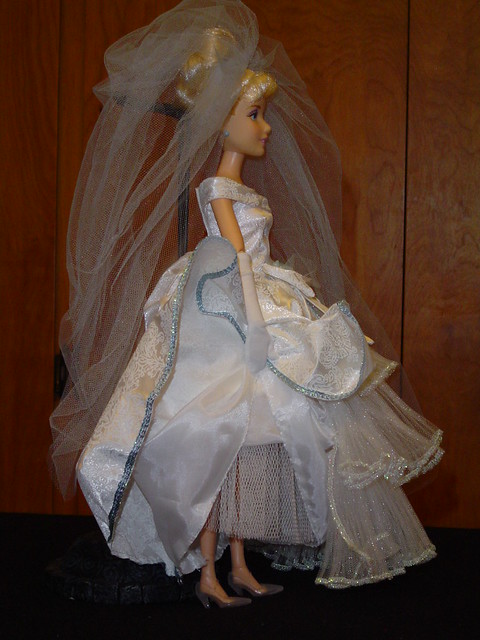 Unveiling the Disney Once Upon a Wedding Cinderella Doll 21 Veil As Wings 