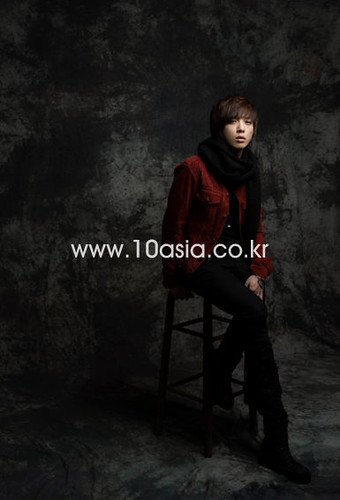 Jung Yong Hwa 10asia Interview and Photos