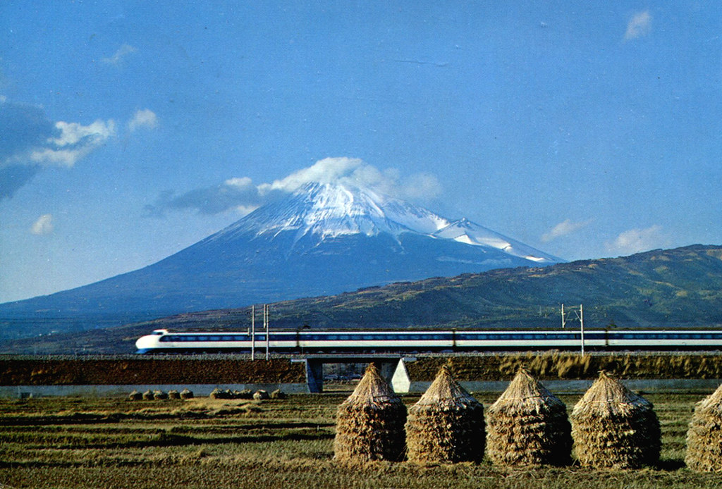 Mt. Fuji and Bullet Train (Postcard) - 無料写真検索fotoq