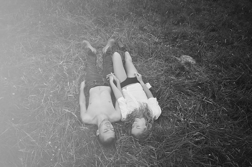 LE LOVE BLOG LOVE STORY LOVE PICS LOVE PHOTOS LOVE QUOTE LOST FOUND BLACK AND WHITE LYING DOWN IN THE GRASS HOLDING HANDS Untitled by Lisa Smit, on Flickr