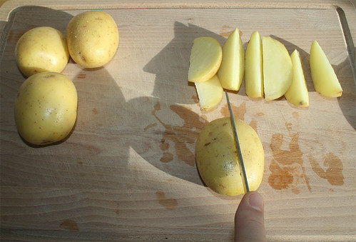 14 - Kartoffeln in Spalten schneiden