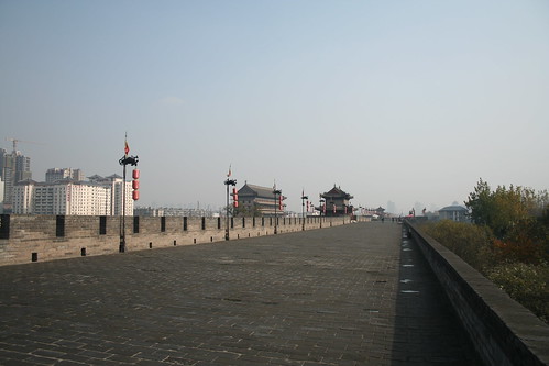 2011-11-18 - Xian - City wall - 35 - Ring wall - Eastward