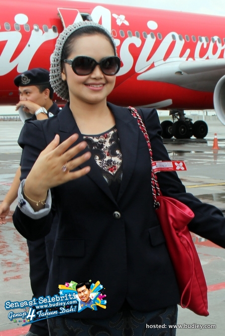 Siti Nurhaliza Lcct Sepang Airasia X
