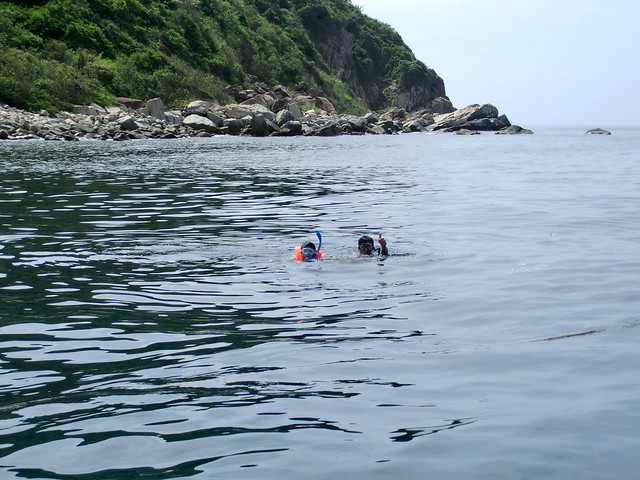 Nha Trang Vietnam Snorkeling tour at Mum Island