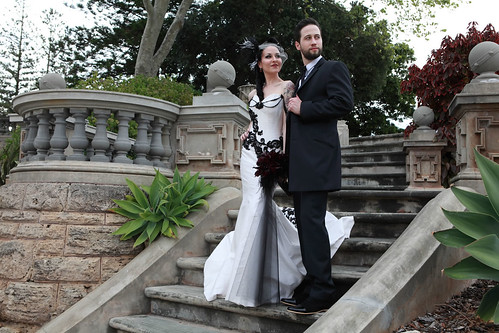 Tanya Ross' elegant Victorian gothic wedding