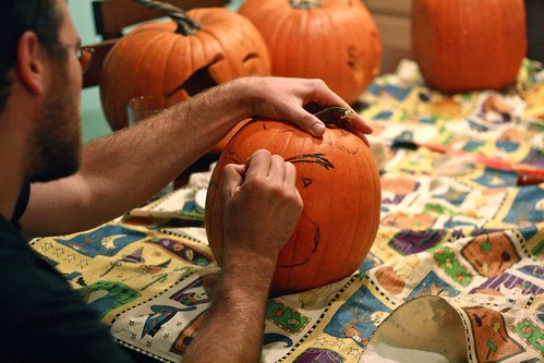 pumpkin carving5