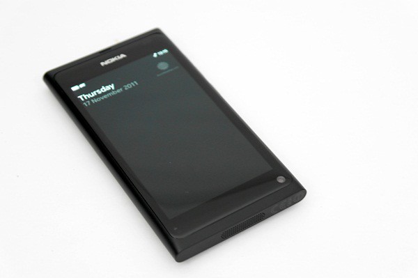 Nokia N9-11