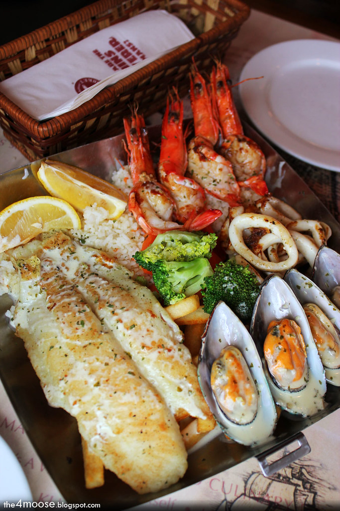 Manhattan Fish Market - Grilled Gala Platter 