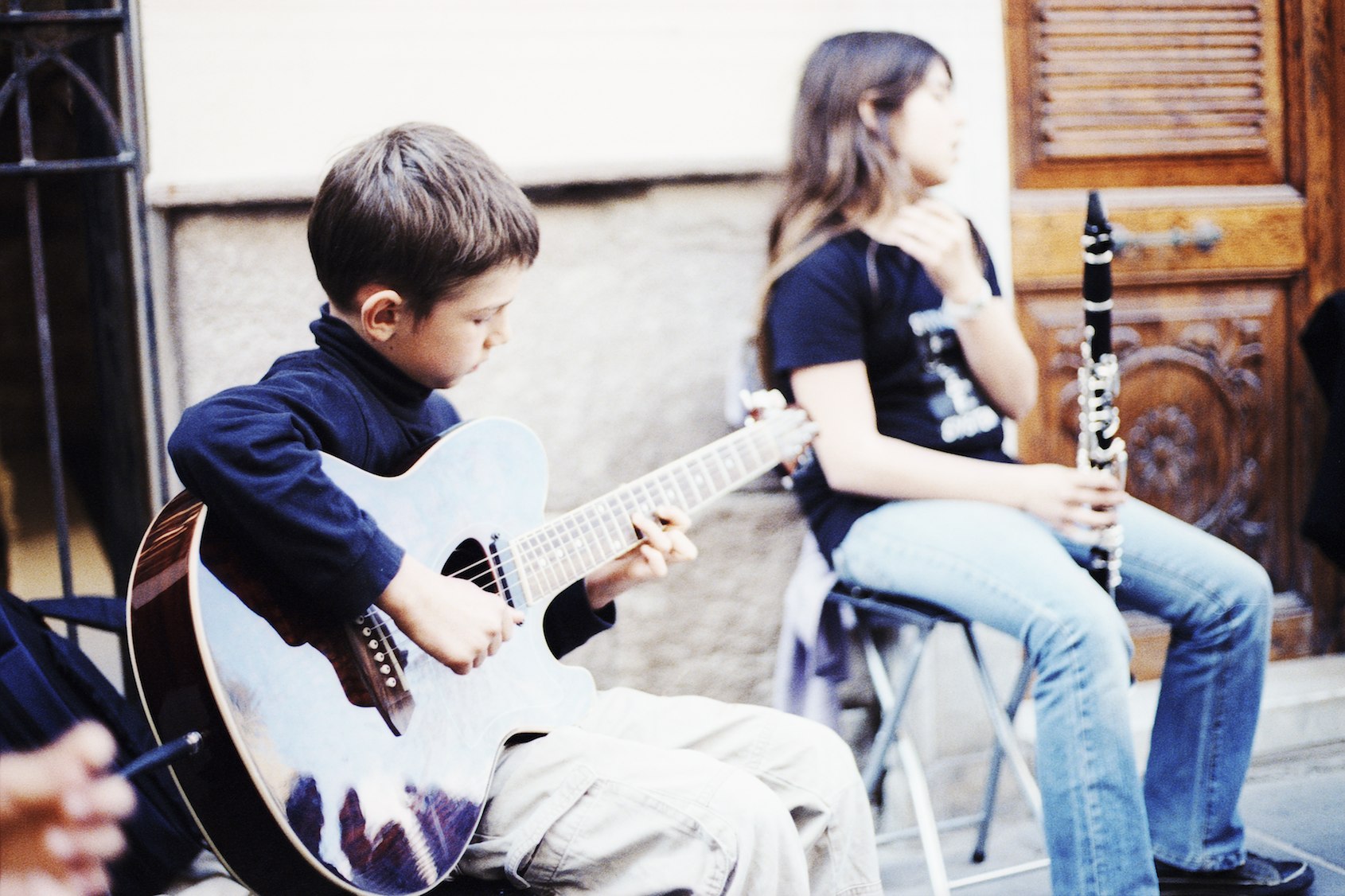 corsi di chitarra per bambini: consigli