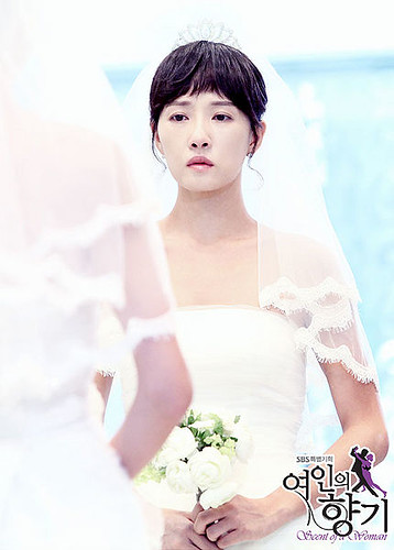 430px-Scent_of_a_Woman_(Korean_Drama)-45