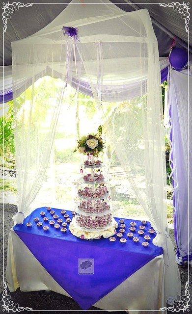 wedding cupcake tower purple totcupcakescom wwwtotcupcakescom