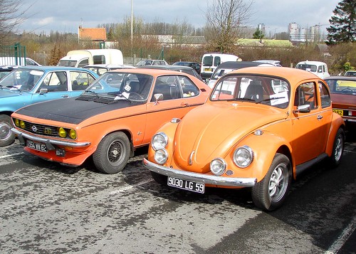 Opel Manta et VW Coccinelle orange 01 by gueguette80