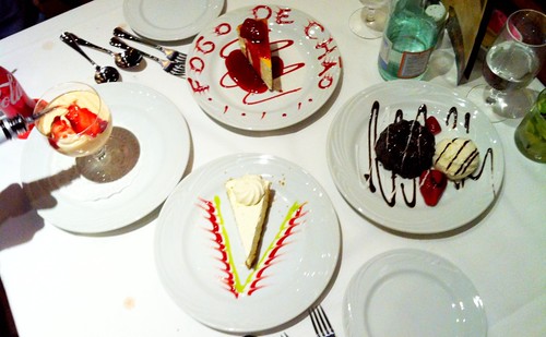 Papaya w/ vanilla ice cream, NY Cheesecake, Choco Lava Cake & Key Lime Pie at Fogo De Chao #Vegas #food