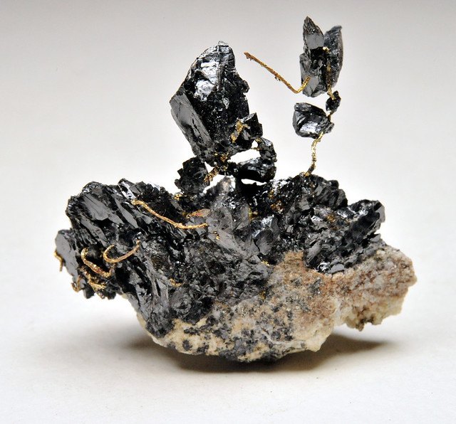 gold_and_sphalerite