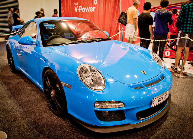 Porsche 911 GT3 in dreamy reims blue