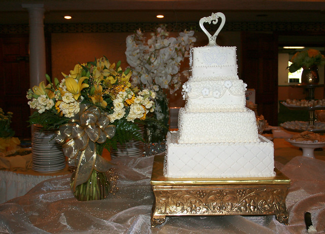 50th Wedding Anniversary Cake 50th anniversary cake August 13 2011