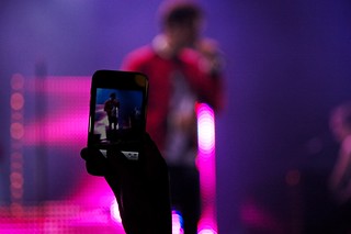 Aaron #8 @ La Voix du Rock 2011 photo de concert smartphone