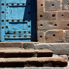 blue door and stairs details... by Zé Eduardo...