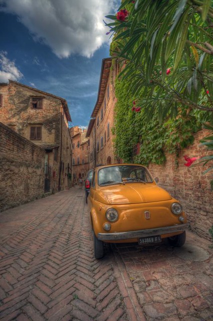 Yellow Fiat 500 Certaldo Toscana Italia