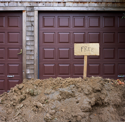 Free dirt by Zeb Andrews on Flickr