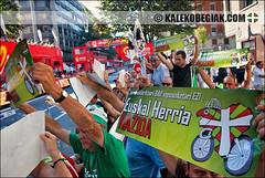 Reivindicaciones en "La vuelta a España" a su paso por Bilbao