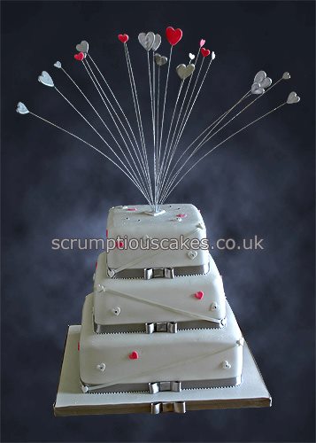 Wedding Cake 773 Silver Fuschia Hearts
