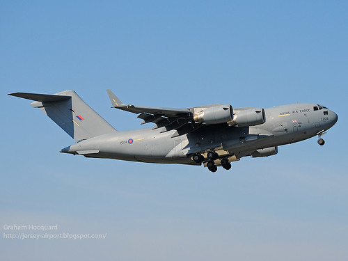 ZZ174 Boeing C-17A Globemaster III by Jersey Airport Photography