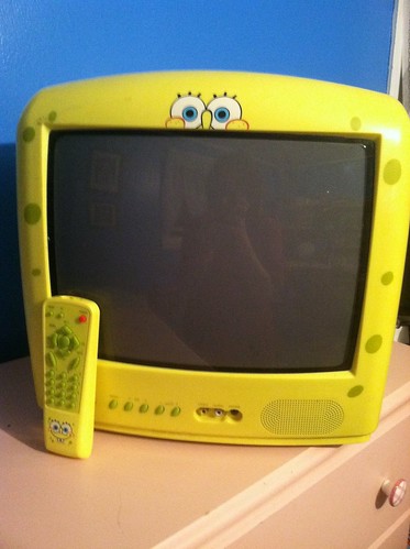 Emphasizing the color yellow with a Spongebob TV
