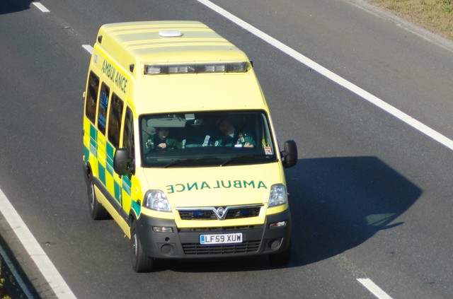 LF59 XUW Vauxhall Ambulance M2 Sittingbourne
