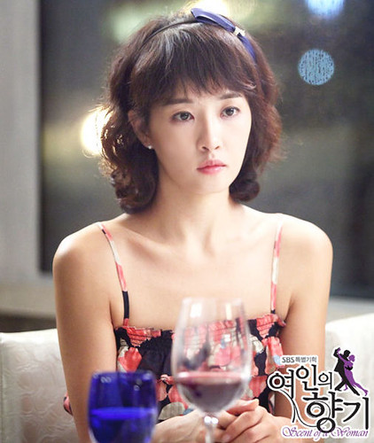 506px-Scent_of_a_Woman_(Korean_Drama)-24