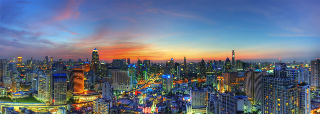 Bangkok Sunset - October 26, 2011