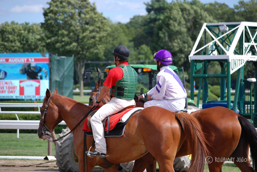 Saratoga springs horse racing track