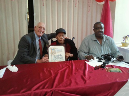 Happy 102nd birthday to Venice treasure Lillian Thompson!