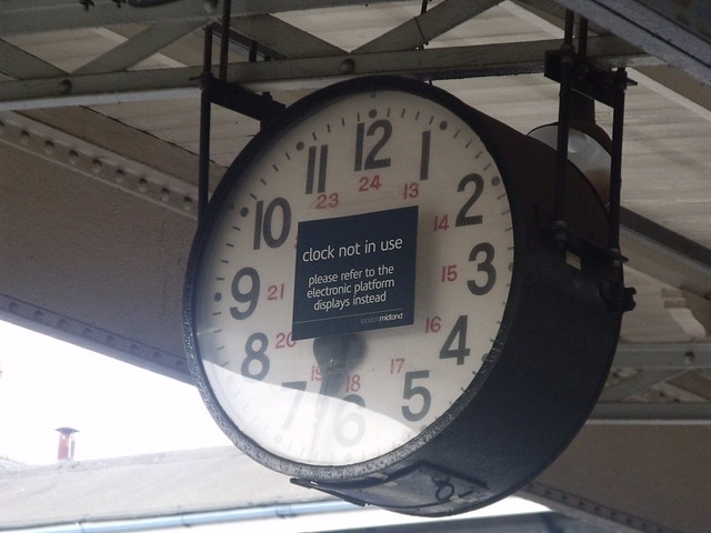 Worcester Shrub Hill Station - clock not in use