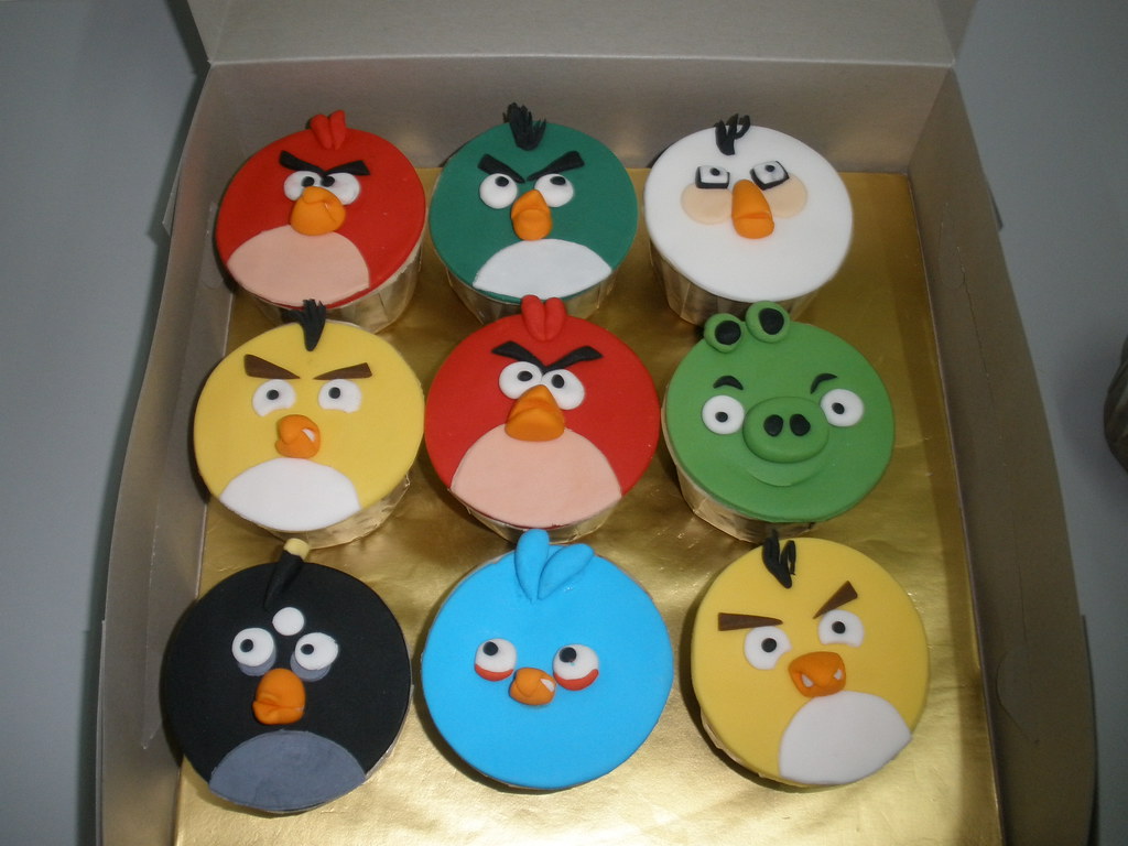 Angry Birds Cupcakes - a photo on Flickriver